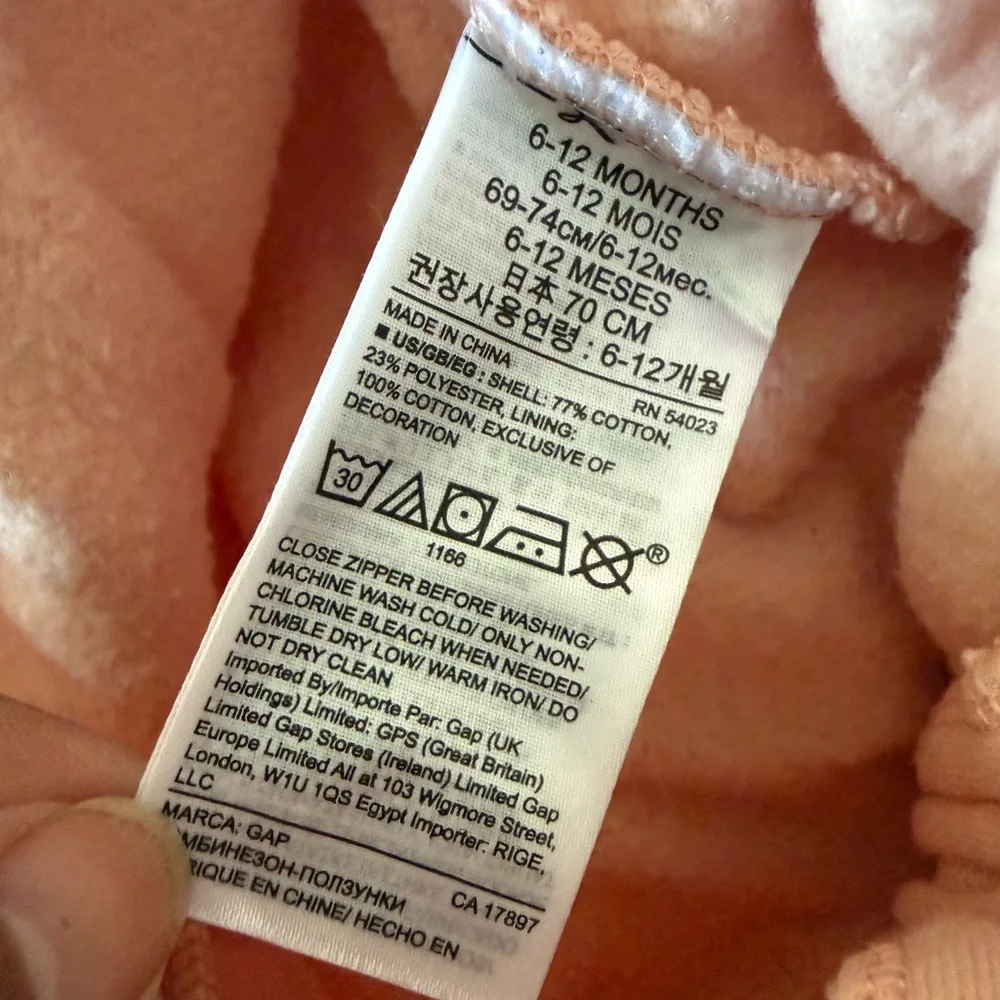GAP Cozy Pink Hooded Footie for Kids Onesie Overall Infant Baby girl 6-12 mons